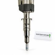 Injecteur BMW 13537589048 : pointe d'injection en gros plan, vue 4